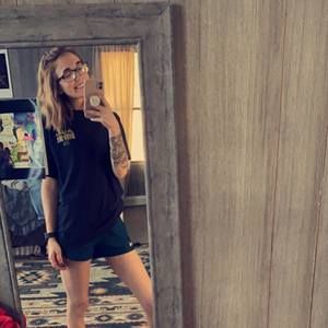 Meet your Posher, Katelynn